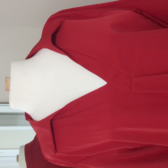 Red vneck blouse - Picture 2 of 10